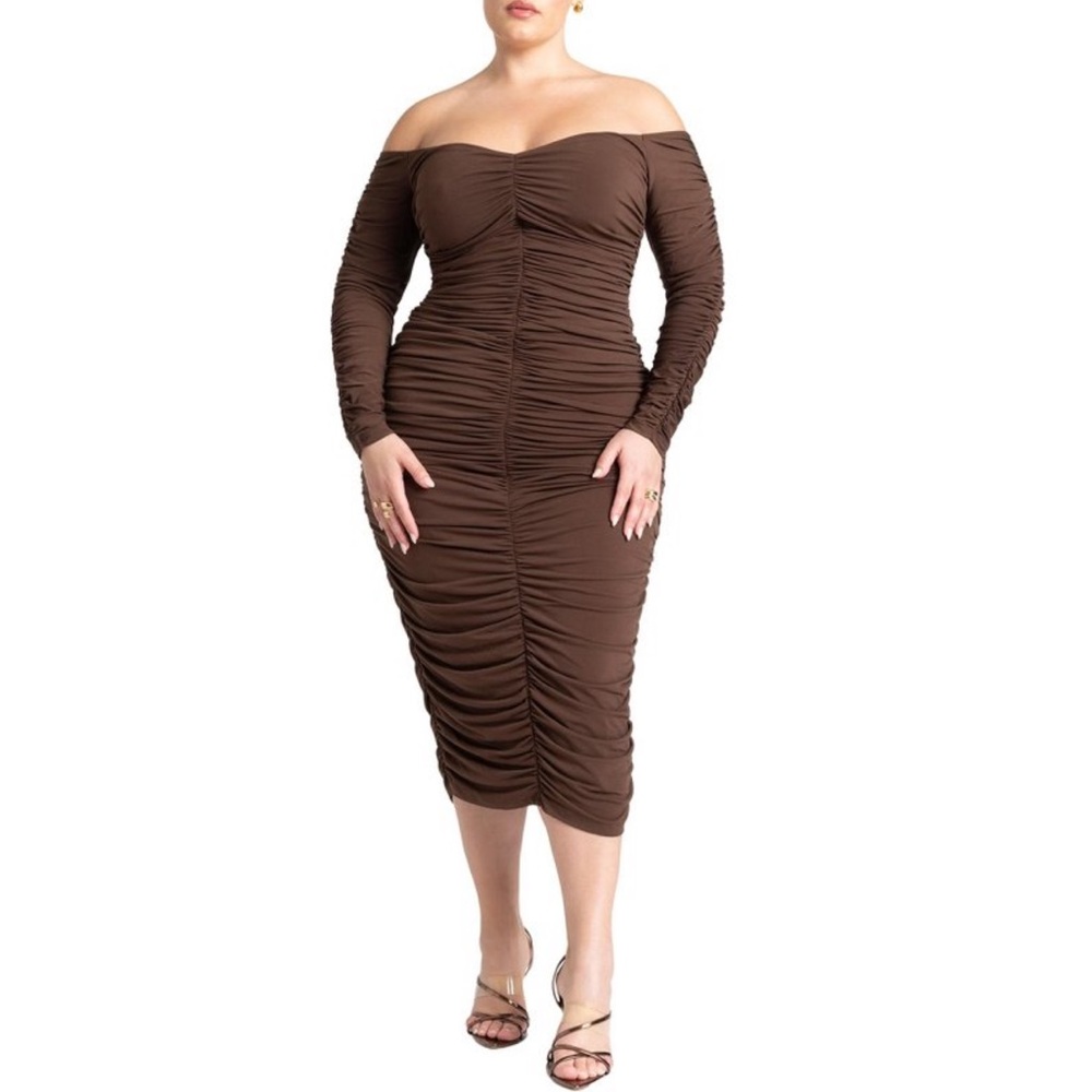 Ruched Off The Shoulder Dress - Size 18